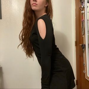 Cold shoulder black long sleeve dress